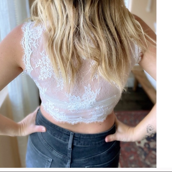 LAST Tie Front Lacey Crop - Picture 12 of 13